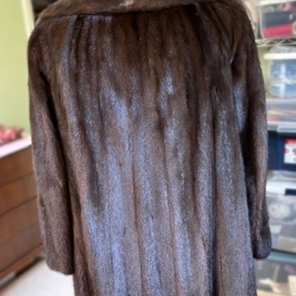 Vintage Neiman Marcus mink jacket, EUC, 1980s - Picture 2 of 15